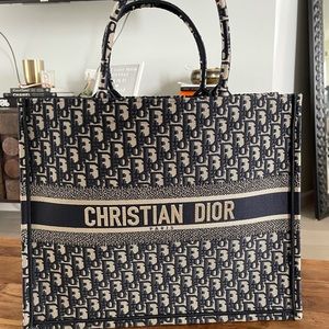 Dior tote blue
